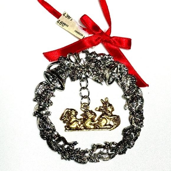 ARTHUR COURT Christmas Ornament Rabbit Wreath With Toboggan Rare 1992 NEW - Picture 7 of 12